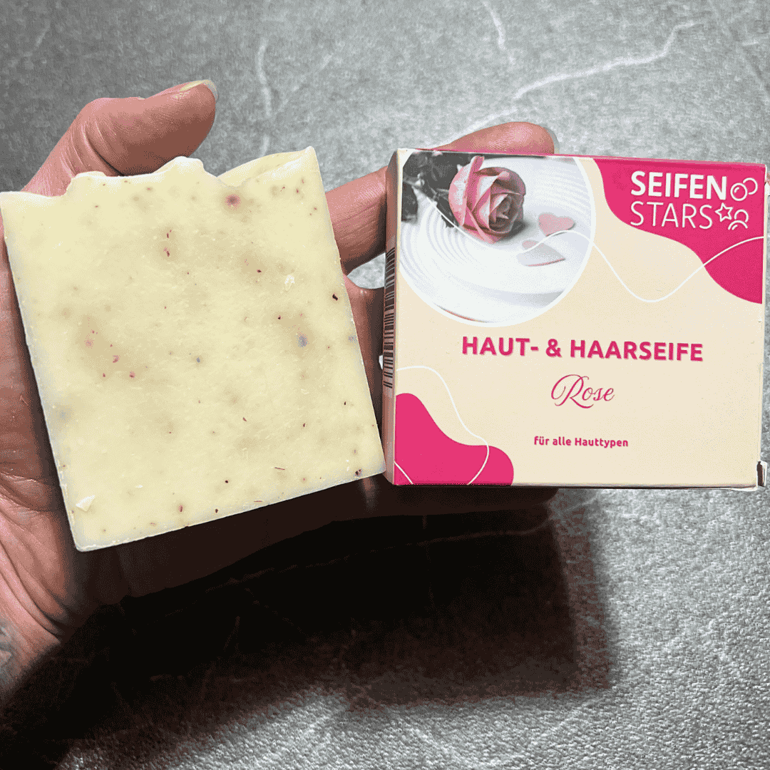 Haar-und_Koerperseife_Rosenseife_von_seifenstars_100g_Vegan_Palmoelfrei_Tierversuchsfrei_Plastikfrei