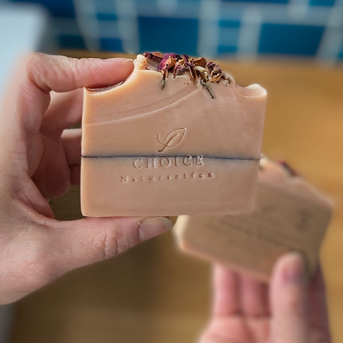 Hand- und Körperseife "Flower Blossom", handgemacht – 110g,Vegan,Palmölfrei,Plastikfrei,