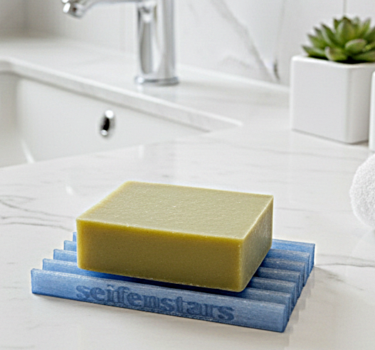 Seifenablage "Eisiger See - Blau-Transluzent", recyceltes PETG – 11 x 7,5 cm von seifenstars