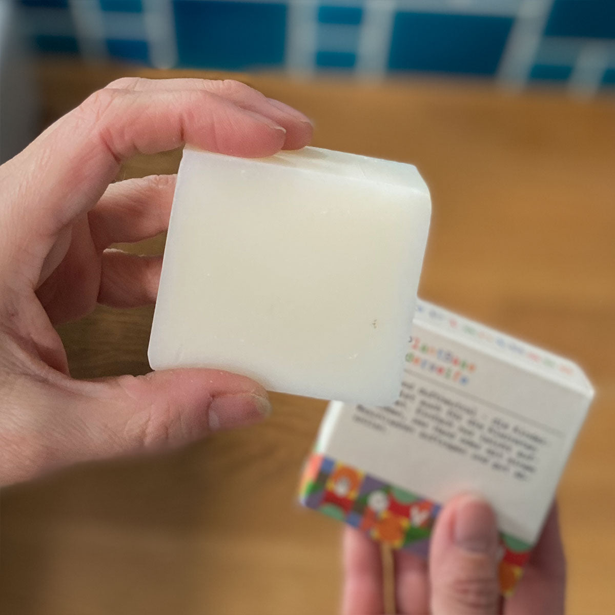 Dusch- und Gesichtsseife für Kinder, handgemacht – 100g,PlantBase,Vegan,Plastikfrei,Palmölfrei,Handmade,Zero Waste,mild und duftneutral